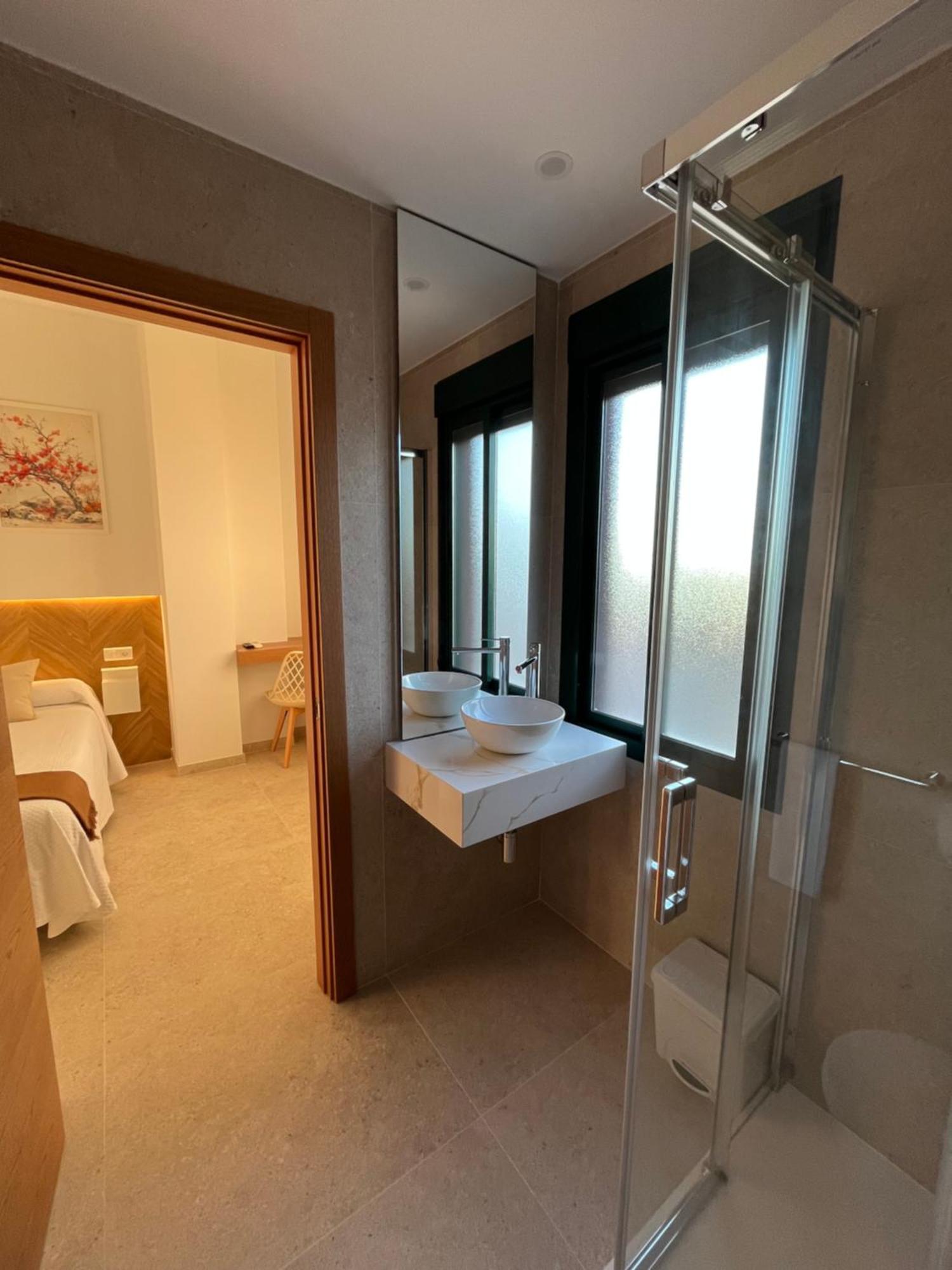 Hostal Parador De Los Llanos Torreorgaz 外观 照片